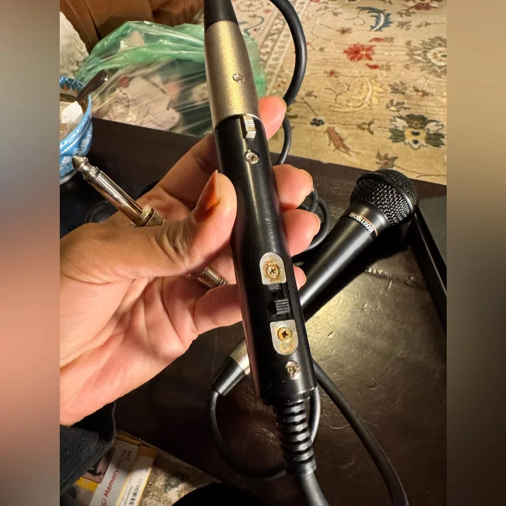 Horizon wired Microphone black and silver